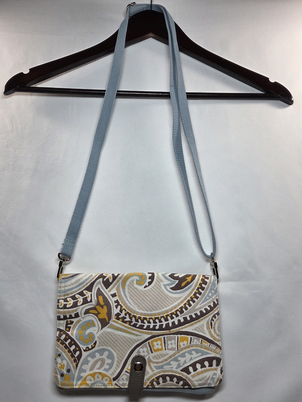 Thirty-One "Double Up" Crossbody Bag In Light Blue Paisleys